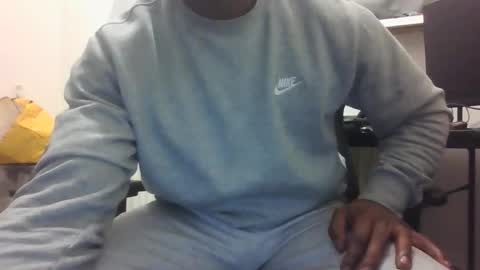 babyrandy12 online show from December 21, 2025, 8:38 pm