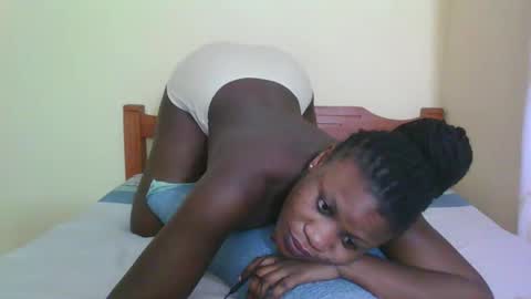 Snapshot of babyrozillah chatting on May 17, 2026, 9:00 pm PRISCILLAH online show from May 17, 2026, 9:00 pm