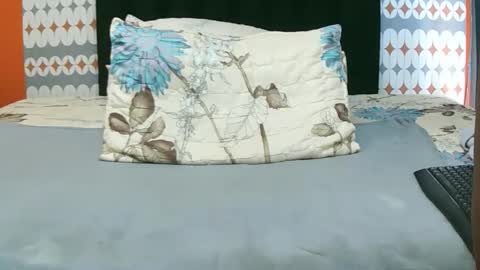 babyspice69819108 online show from February 1, 2026, 7:51 am