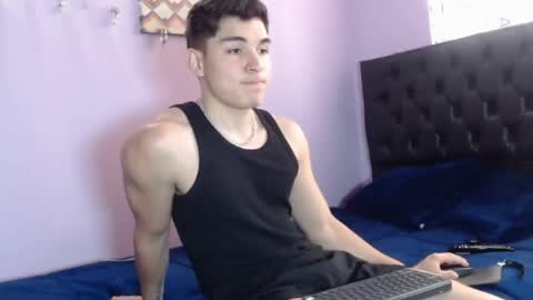 Snapshot of babytwunkz chatting on October 17, 2025, 9:28 pm Hey Im Zayn good to see u here online show from October 17, 2025, 9:28 pm