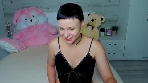 babyy_lynaa online show from September 12, 2025, 10:43 pm