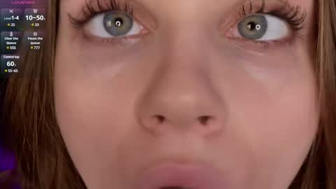 Chloe online show from January 10, 2025, 6:17 pm
