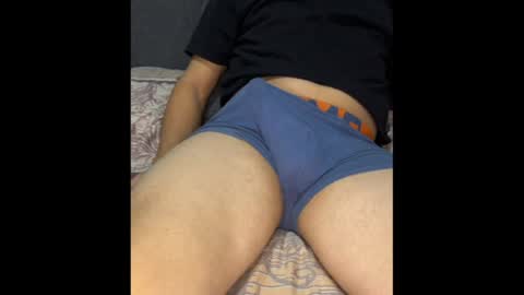 babyyourearichman online show from May 17, 2026, 1:03 am