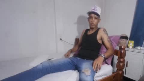Snapshot of bad_boy_master_findom chatting on May 25, 2026, 4:40 am bad_boy_master_findom online show from May 25, 2026, 4:40 am
