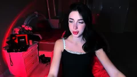 Miss Desire...do you remember online show from November 13, 2025, 11:42 am