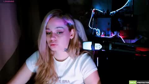 Lin online show from February 22, 2026, 5:22 pm