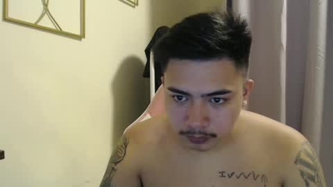 Snapshot of badboy_hanns chatting on October 15, 2025, 11:54 am HANNS online show from October 15, 2025, 11:54 am