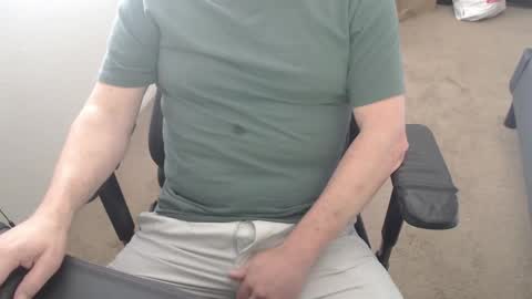 baddaddy77 online show from April 12, 2026, 9:42 pm