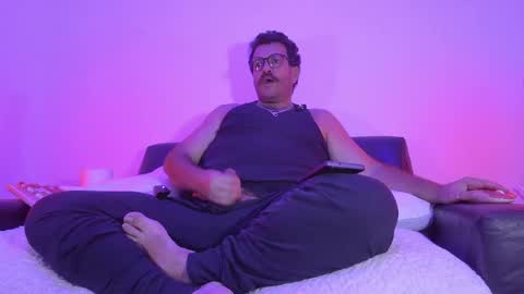 Baddaddybrazil online show from May 12, 2026, 6:49 pm