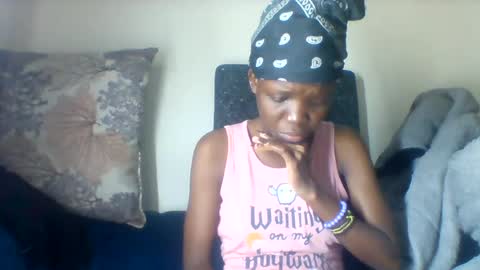 baddie_floxxy online show from August 6, 2026, 2:02 am