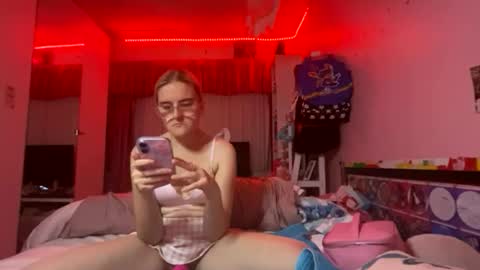 baddieprettypussy online show from June 2, 2026, 3:47 pm