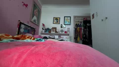 baddieprettypussy online show from August 7, 2026, 9:55 am