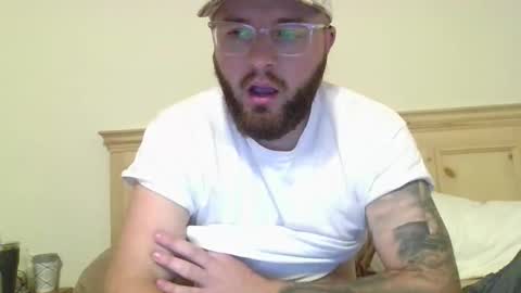 Snapshot of baddydaddy23 chatting on February 13, 2026, 3:46 am Jon online show from February 13, 2026, 3:46 am