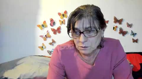 Snapshot of badgg chatting on December 3, 2024, 4:50 pm Gina online show from December 3, 2024, 4:50 pm