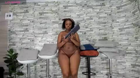 Snapshot of badgirls_000 chatting on December 19, 2025, 11:06 am candy and dayan online show from December 19, 2025, 11:06 am