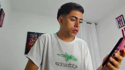 Juan Help us reach 100 likes online show from December 27, 2024, 12:01 pm
