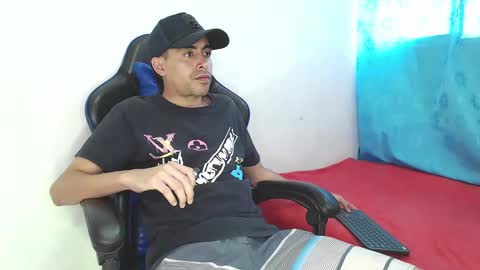 Juan Help us reach 100 likes online show from March 9, 2025, 7:26 pm
