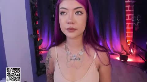        Please help me to reach 100 thumbs up online show from November 28, 2025, 6:10 pm