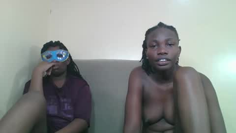 bads_girles online show from April 24, 2026, 5:26 pm