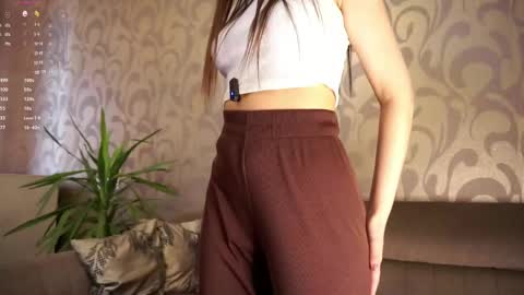 Snapshot of bae_miamor chatting on May 9, 2026, 7:02 am Hello my name is Ariella online show from May 9, 2026, 7:02 am