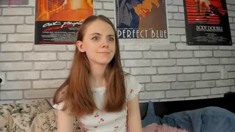 Molly  links in bio online show from June 11, 2026, 7:56 pm