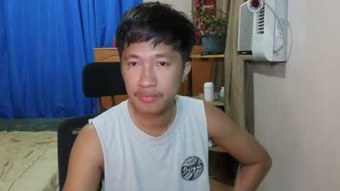 Snapshot of baggage00 chatting on July 7, 2026, 8:13 pm baggage00 online show from July 7, 2026, 8:13 pm