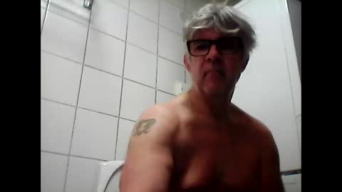 baggelina75 online show from February 22, 2025, 11:46 am