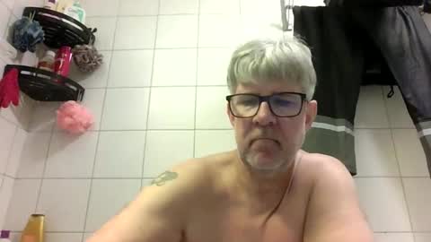 Snapshot of baggelina75 chatting on May 17, 2026, 3:41 pm baggelina75 online show from May 17, 2026, 3:41 pm