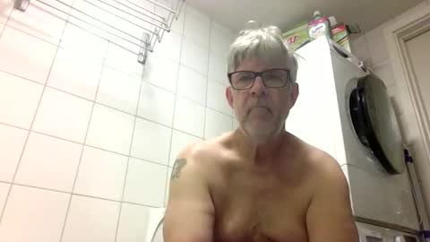 Snapshot of baggelina75 chatting on June 4, 2026, 3:45 am baggelina75 online show from June 4, 2026, 3:45 am
