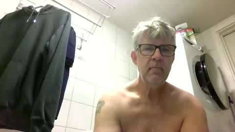 Snapshot of baggelina75 chatting on June 10, 2026, 3:39 am baggelina75 online show from June 10, 2026, 3:39 am