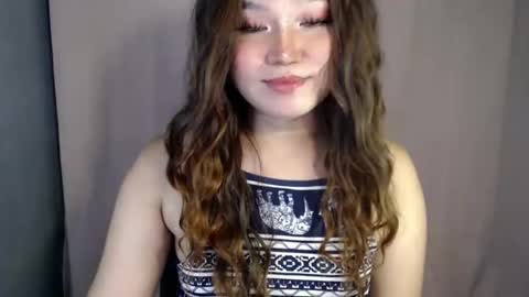 april online show from November 25, 2025, 5:46 pm