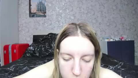 holly online show from October 29, 2025, 3:36 pm