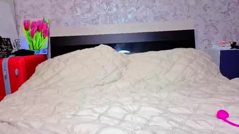 holly online show from March 12, 2026, 3:51 pm