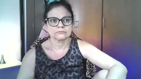 sandra online show from May 9, 2026, 7:19 pm