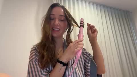 baileyrosee online show from March 22, 2026, 10:57 pm