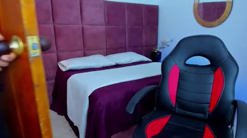 Snapshot of bakii_hanma chatting on March 29, 2026, 3:50 am Bakii Hanma online show from March 29, 2026, 3:50 am