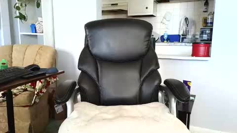 Anthony online show from October 10, 2025, 3:11 pm