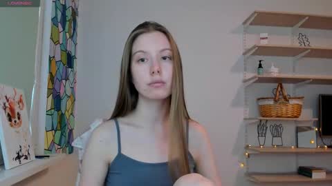 Snapshot of bam_bi chatting on September 18, 2025, 1:35 pm Kira online show from September 18, 2025, 1:35 pm