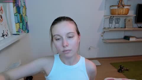 Snapshot of bam_bi chatting on October 14, 2025, 11:16 pm Kira online show from October 14, 2025, 11:16 pm