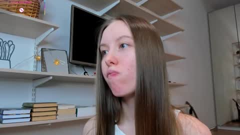 Kira online show from March 16, 2026, 5:44 am