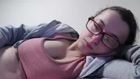 bambiboo8113 online show from January 1, 2025, 11:38 am