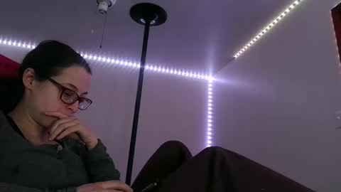 bambiboo8113 online show from January 24, 2025, 4:27 am