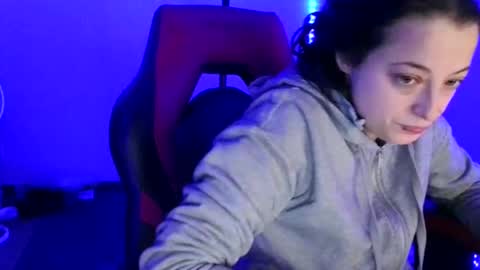 bambiboo8113 online show from February 3, 2025, 4:57 am