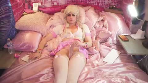 Bambi Bubbles online show from October 2, 2025, 6:20 am