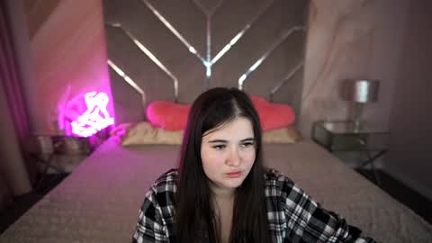 Bambi online show from February 4, 2025, 9:10 pm