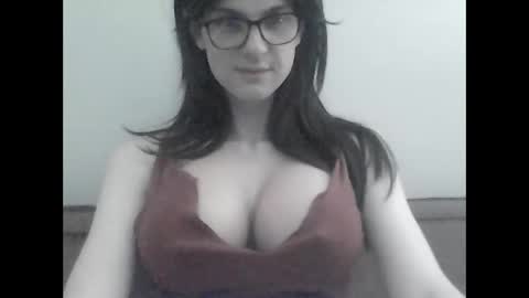 Snapshot of bambilovets1 chatting on January 29, 2025, 1:48 am Bambi online show from January 29, 2025, 1:48 am