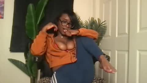 SABRINA - ADD SNAP FOR DAILY CONTENT online show from March 12, 2026, 5:13 am