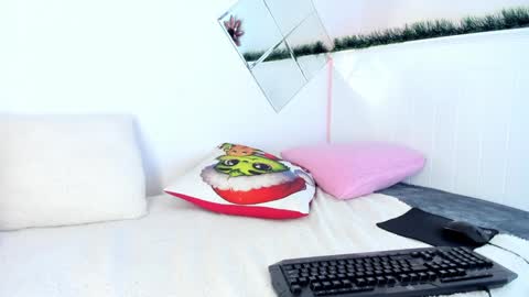 Esteban  online show from December 7, 2024, 4:58 pm