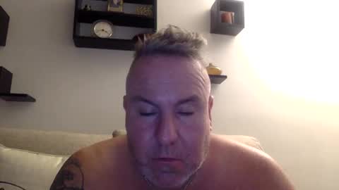 banana5289 online show from December 6, 2024, 8:40 pm