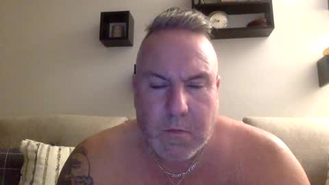 banana5289 online show from December 7, 2024, 2:42 am